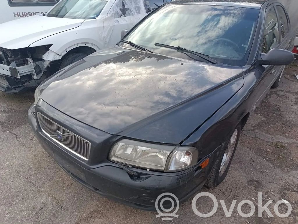 S80 S80  8622786