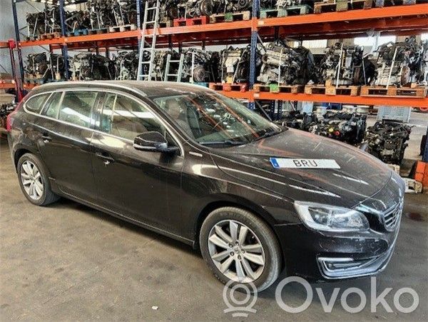 V60 V60, V60 Cross Country  31400839