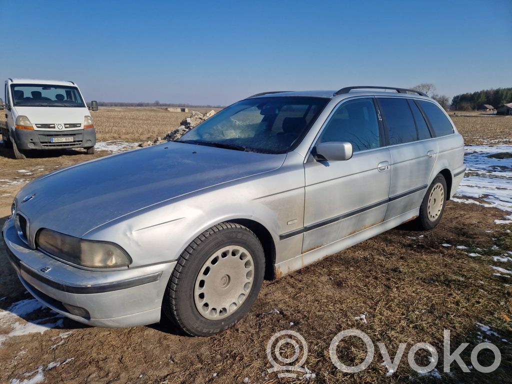 5 E39 Series 5  8363668K