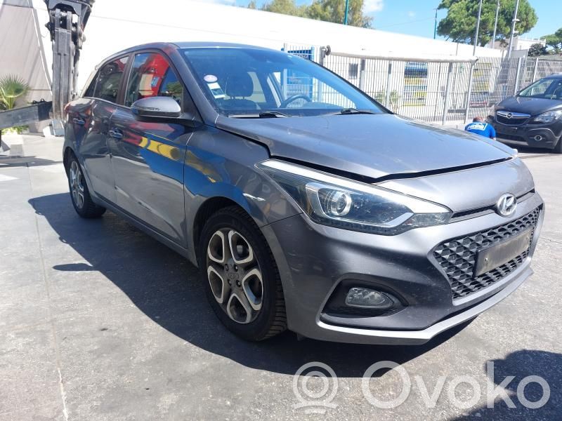 i20 (GB IB) i20  83403C7010