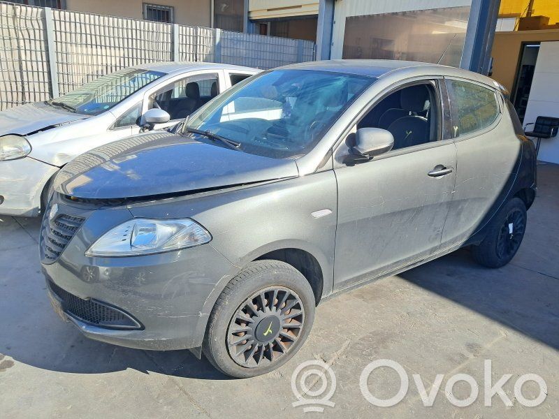 Ypsilon Ypsilon  55248709
