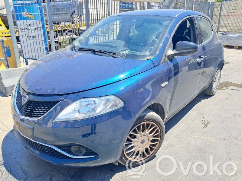 Ypsilon Ypsilon  52250563
