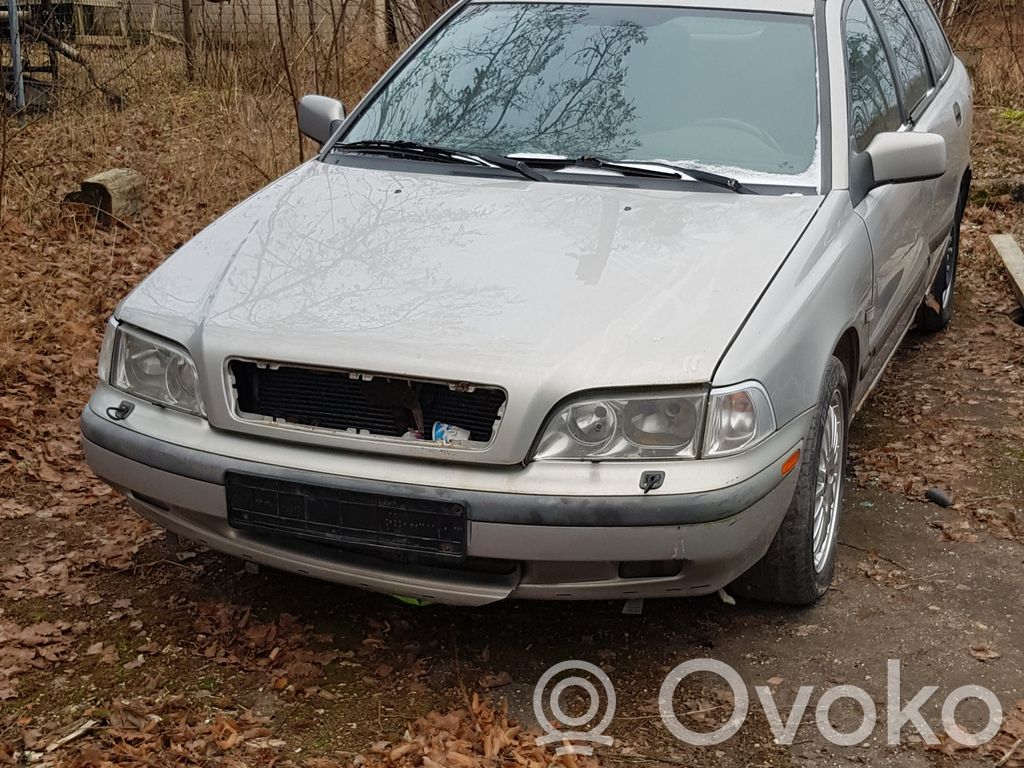 S40, V40 S40, V40