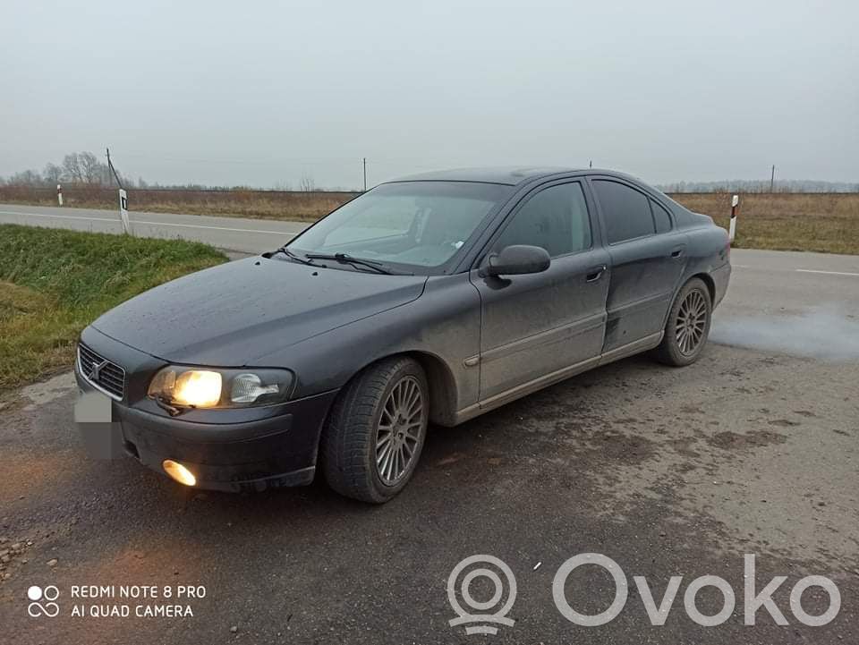 S60 S60  P30658912