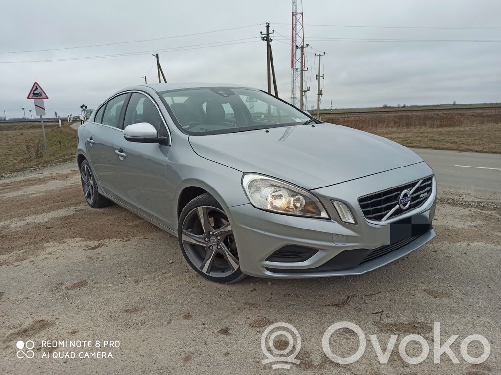 S60 S60  P31350322AA