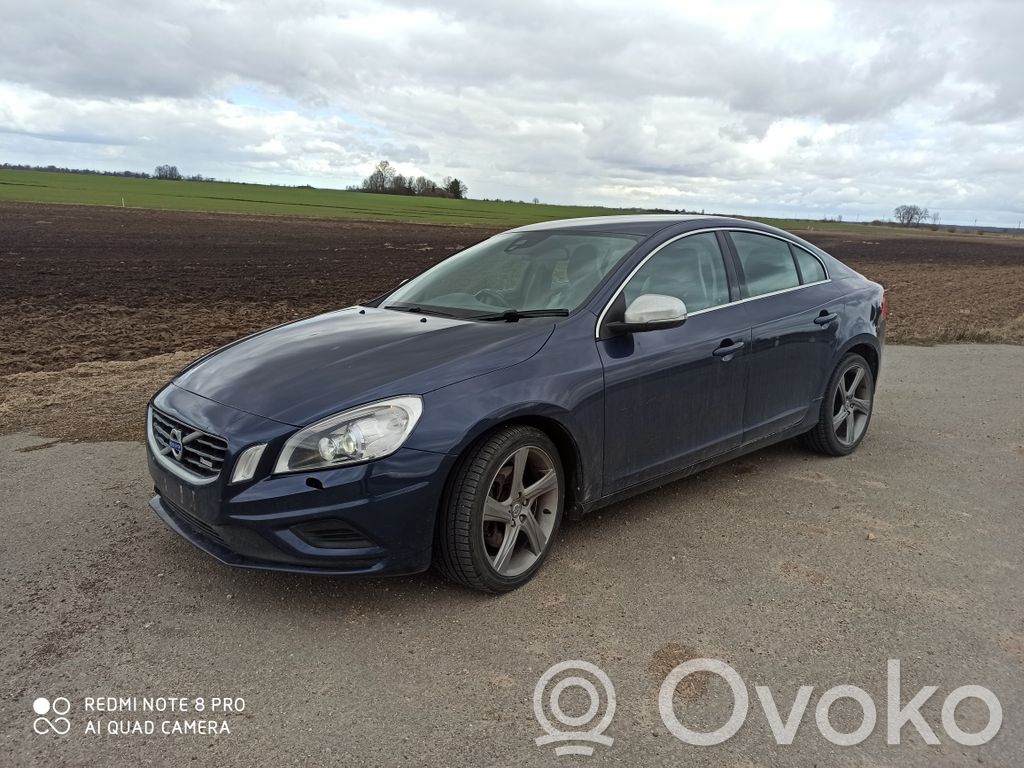 S60 S60  P31350322AA