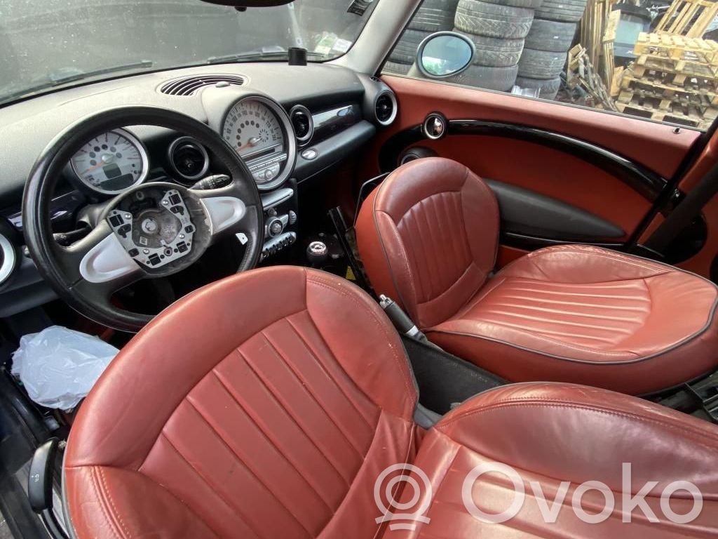 One - Cooper R56 One/Cooper R56  22116778645