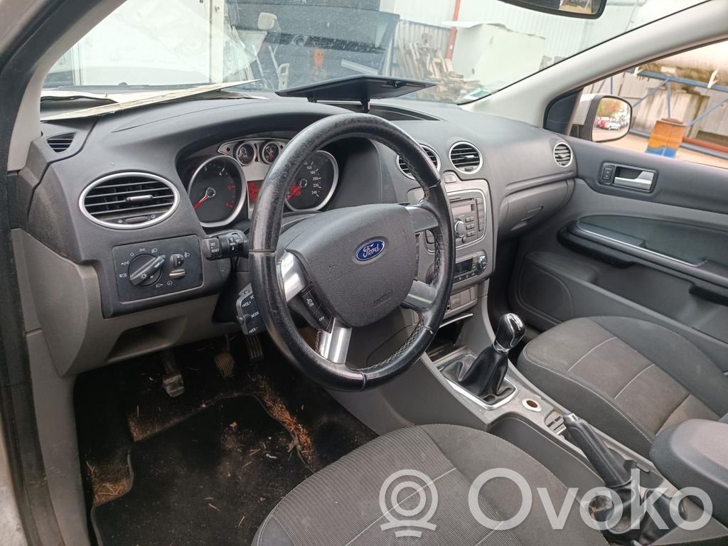 Focus Focus  1376687