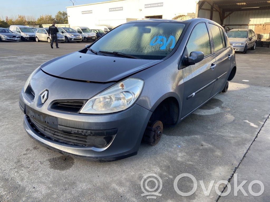 Clio III Clio  8200796281