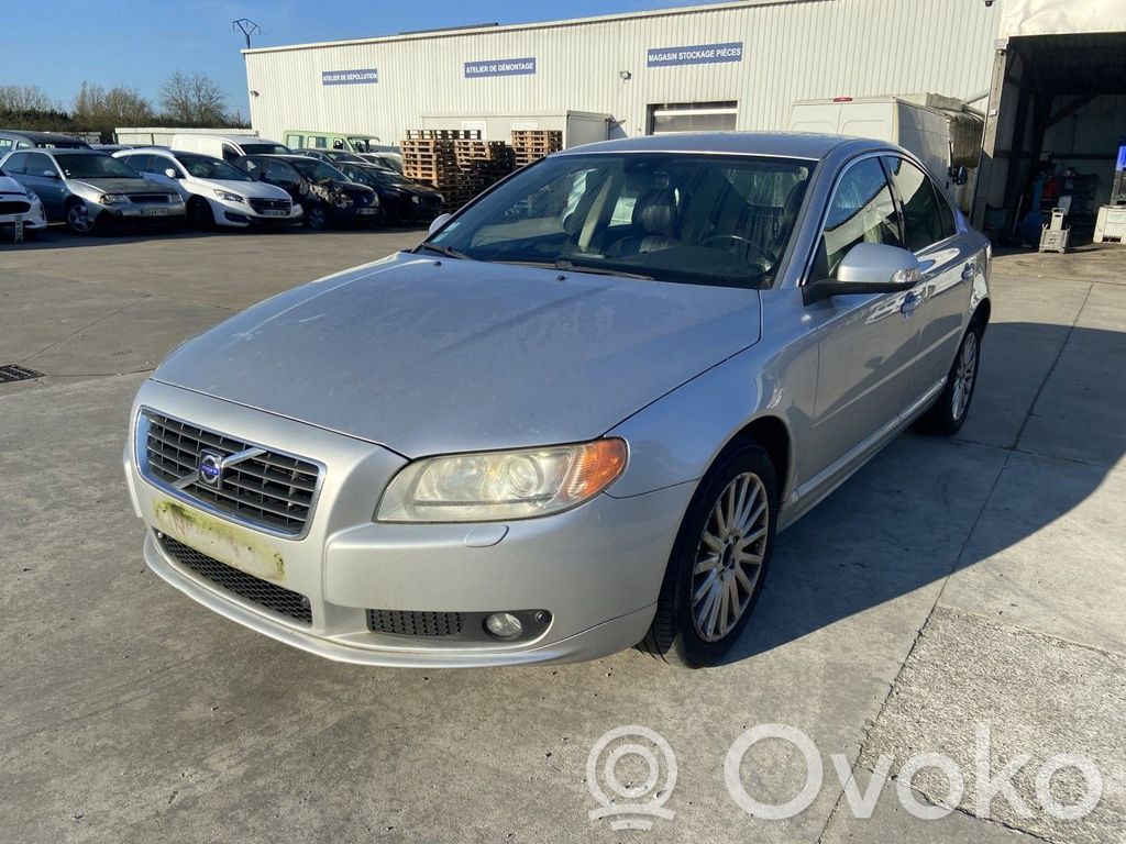 S80 S80  39997145