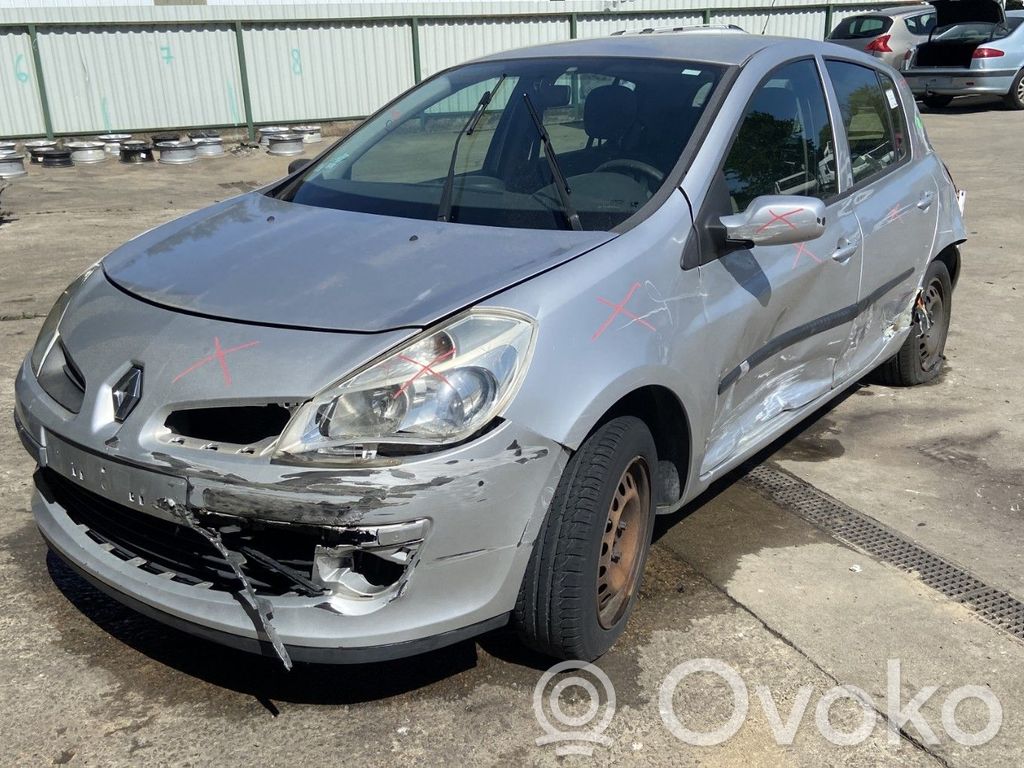Clio III Clio  8200471888