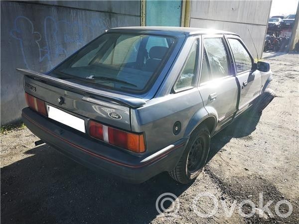 Escort Escort  E6FZ18125D