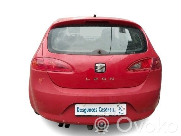 Leon (1M) Leon  1P0807421GRU