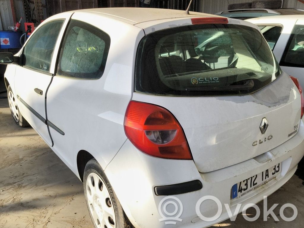 Clio III Clio  8200261605