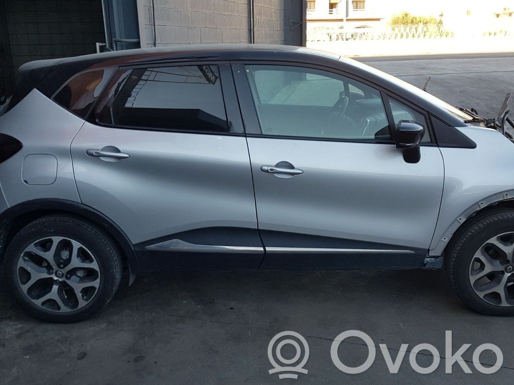 Captur Captur  TRE0000747
