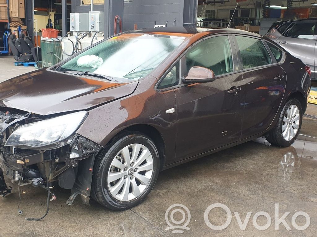 Astra J Astra  13585947