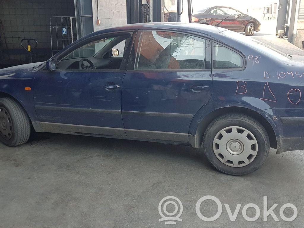 Passat Alltrack Passat  8D0260401E