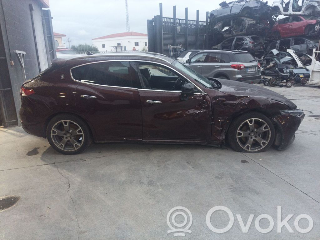 Levante Levante  673010790