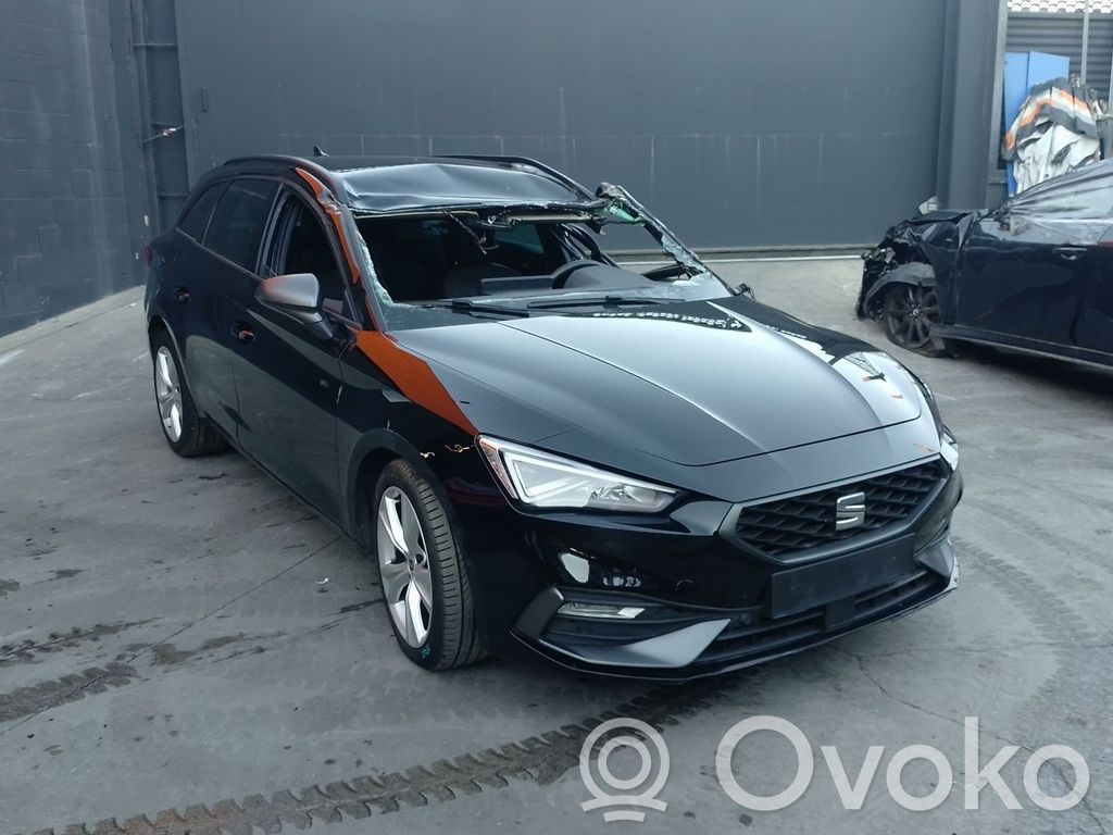 Leon IV Leon  05L906088M