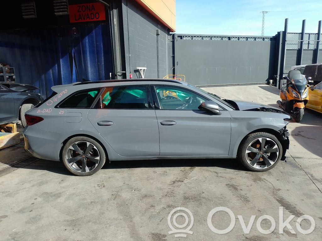 Leon Leon  5WB423053CL