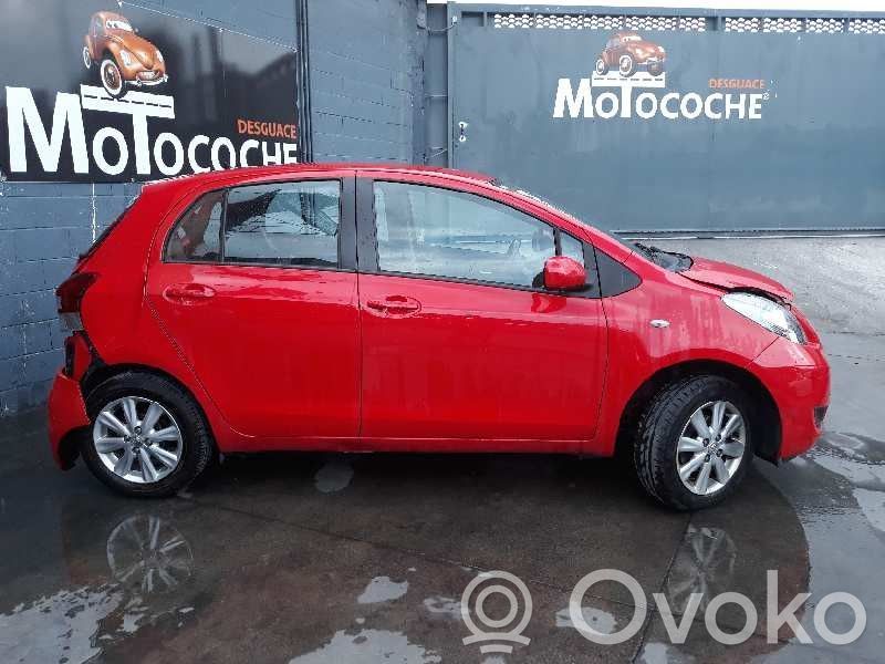 Yaris Yaris  896610DD40