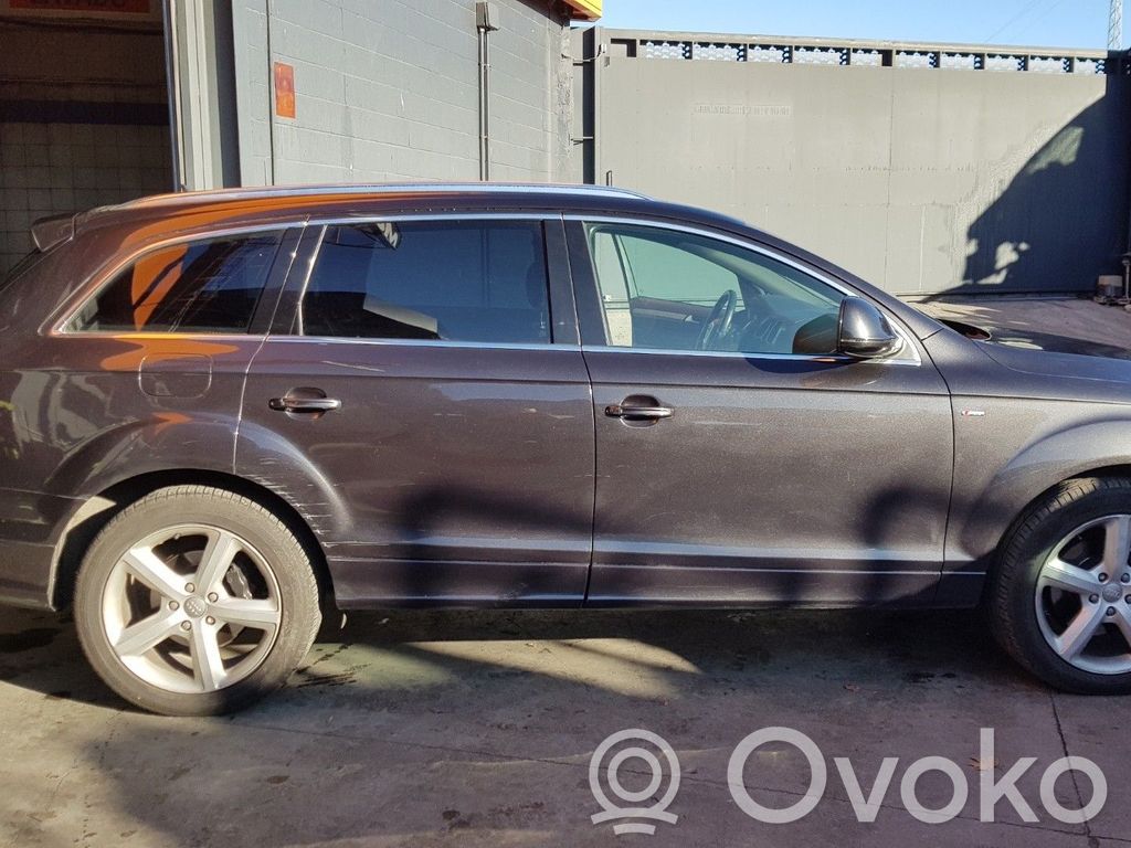 Q7 4L Q7  606669600