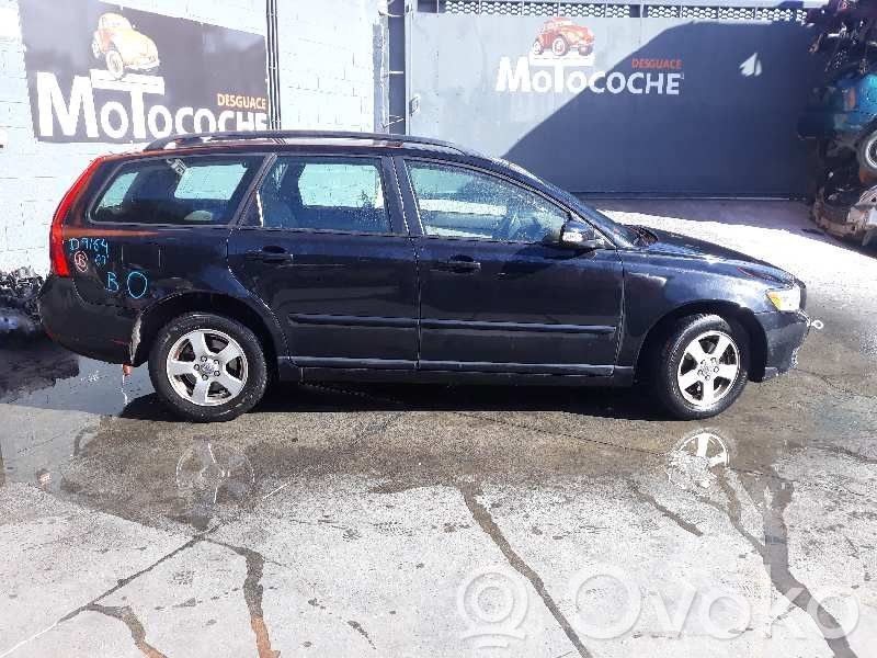 V50 V50  REF