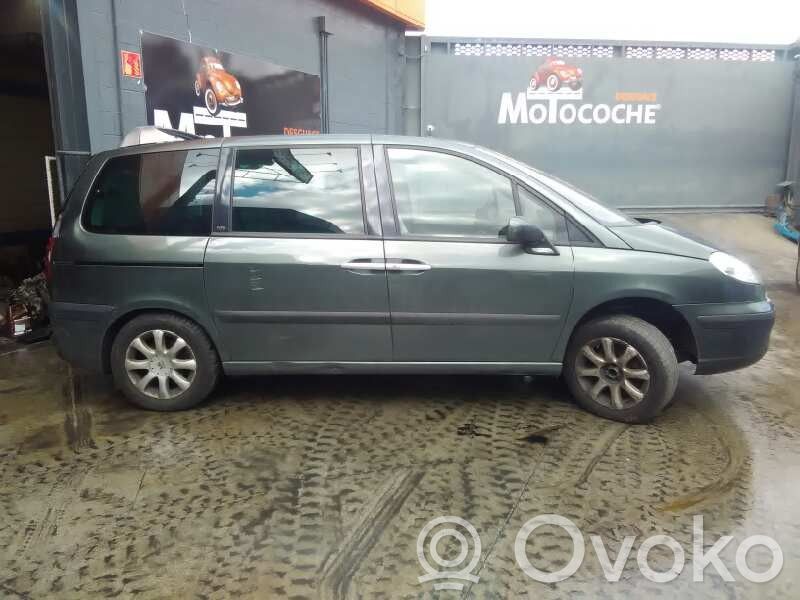 807 807  REF