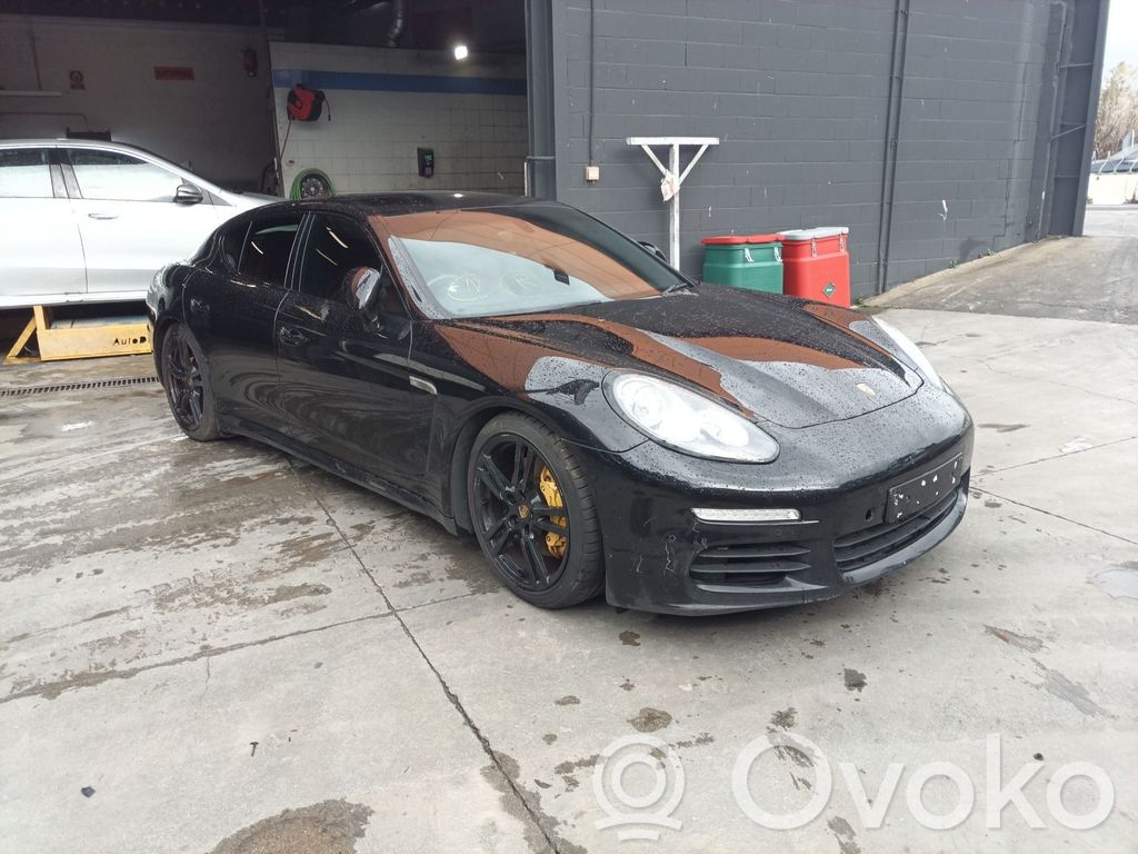 Panamera (970) Panamera  7PP615123