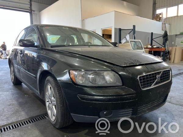 S40 S40, V40
