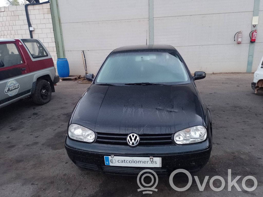 Golf SportWagen Golf  1J6807421DGRU