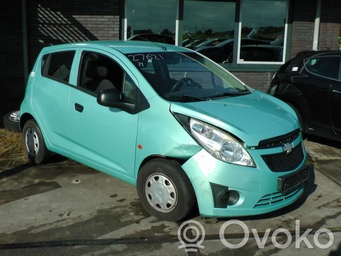 Spark Spark  98820M3010