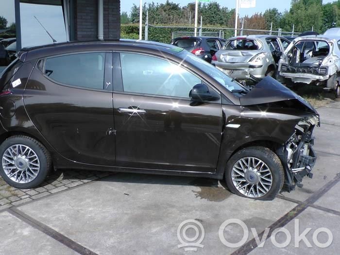 Ypsilon Ypsilon  8A61A224A37AL