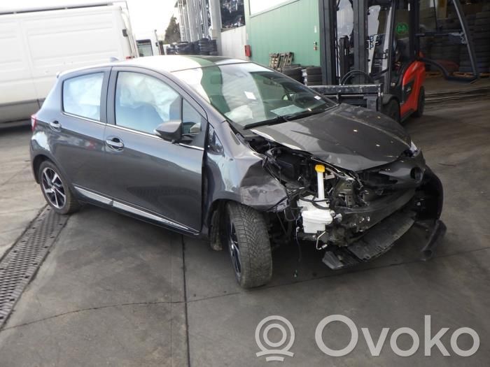 Yaris Yaris  20100DJ2910