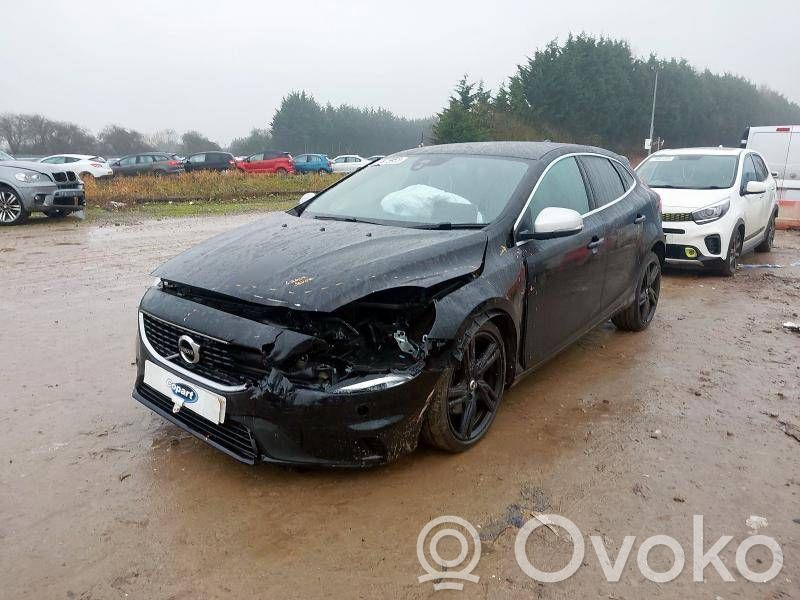 V40 S40, V40  34152636B
