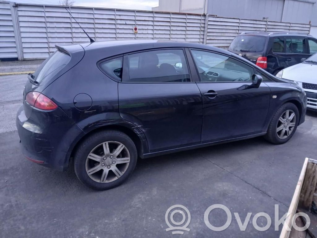 Leon (1P) Leon  98205200