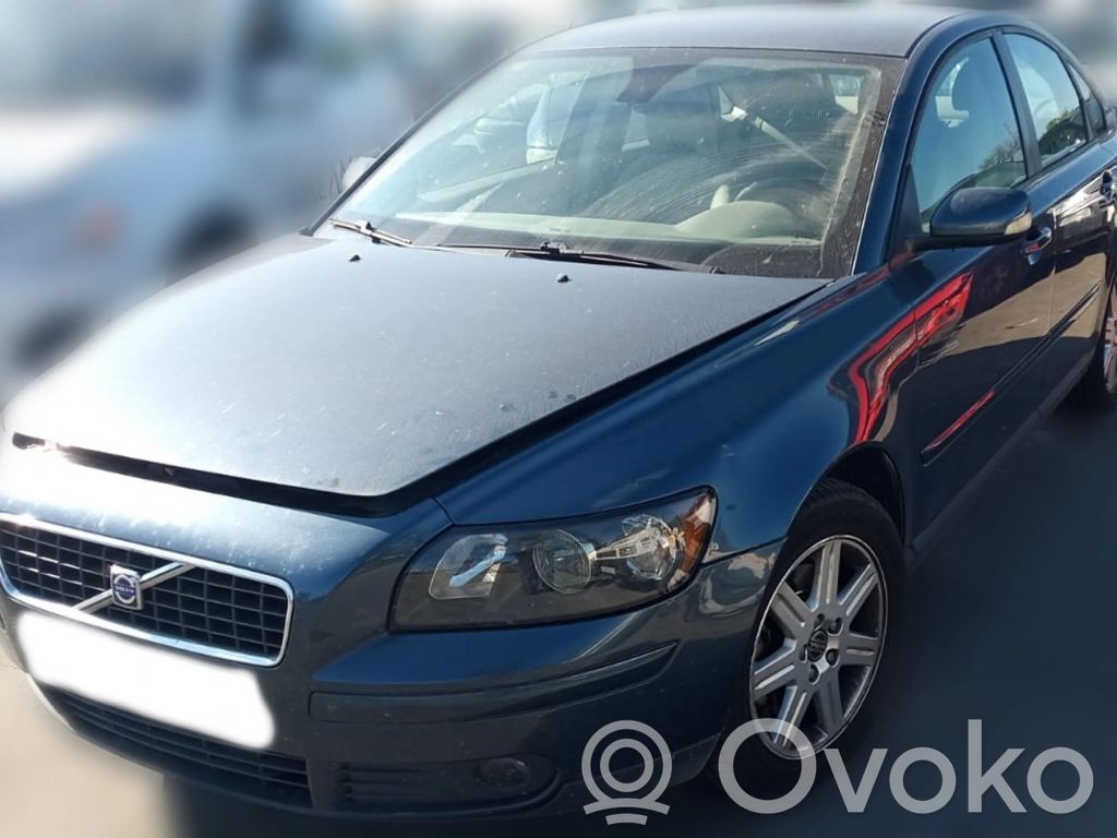 S40 S40, V40