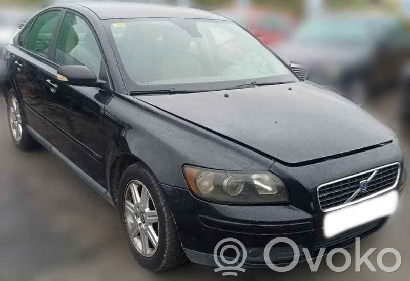 S40 S40, V40