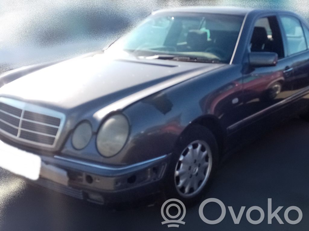 E W124 E-class, AMG (W124, W210, W211, W212, W213, C207, W238)  111970