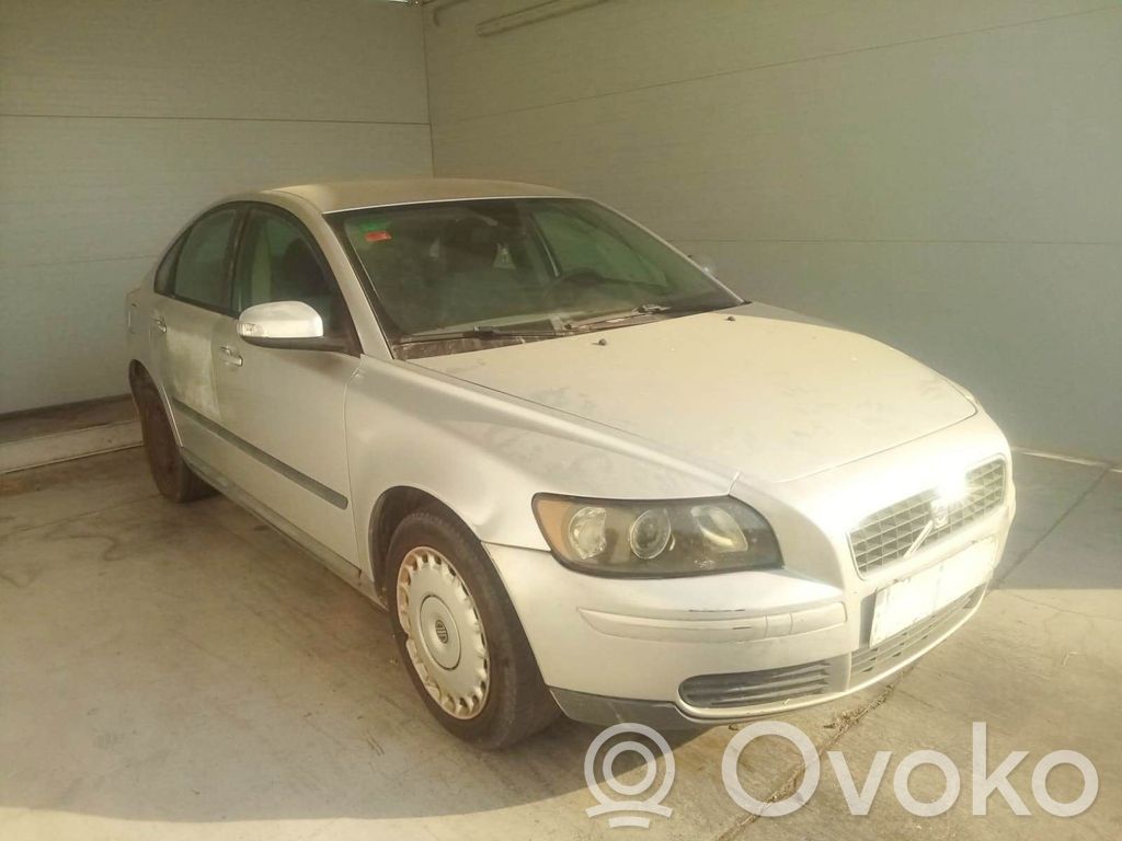 S40 S40, V40