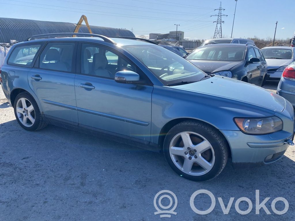 S40 S40, V40
