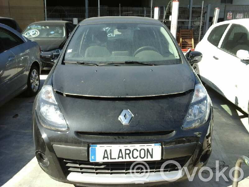 Clio III Clio  8200437489