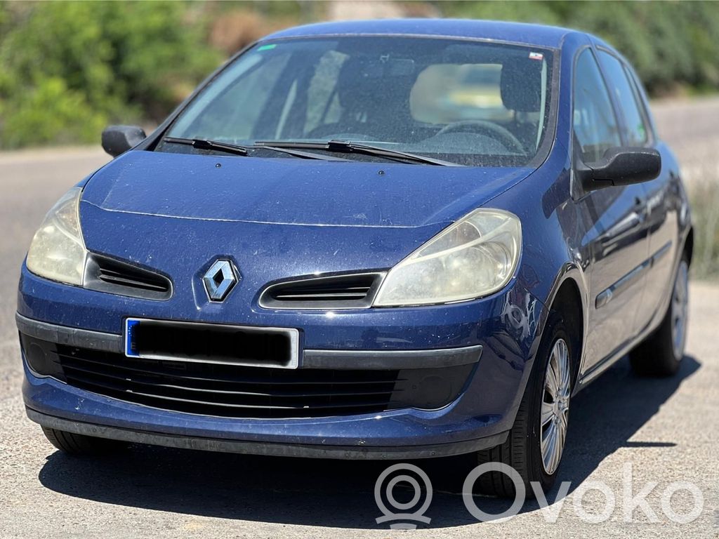 Clio III Clio  8200290084