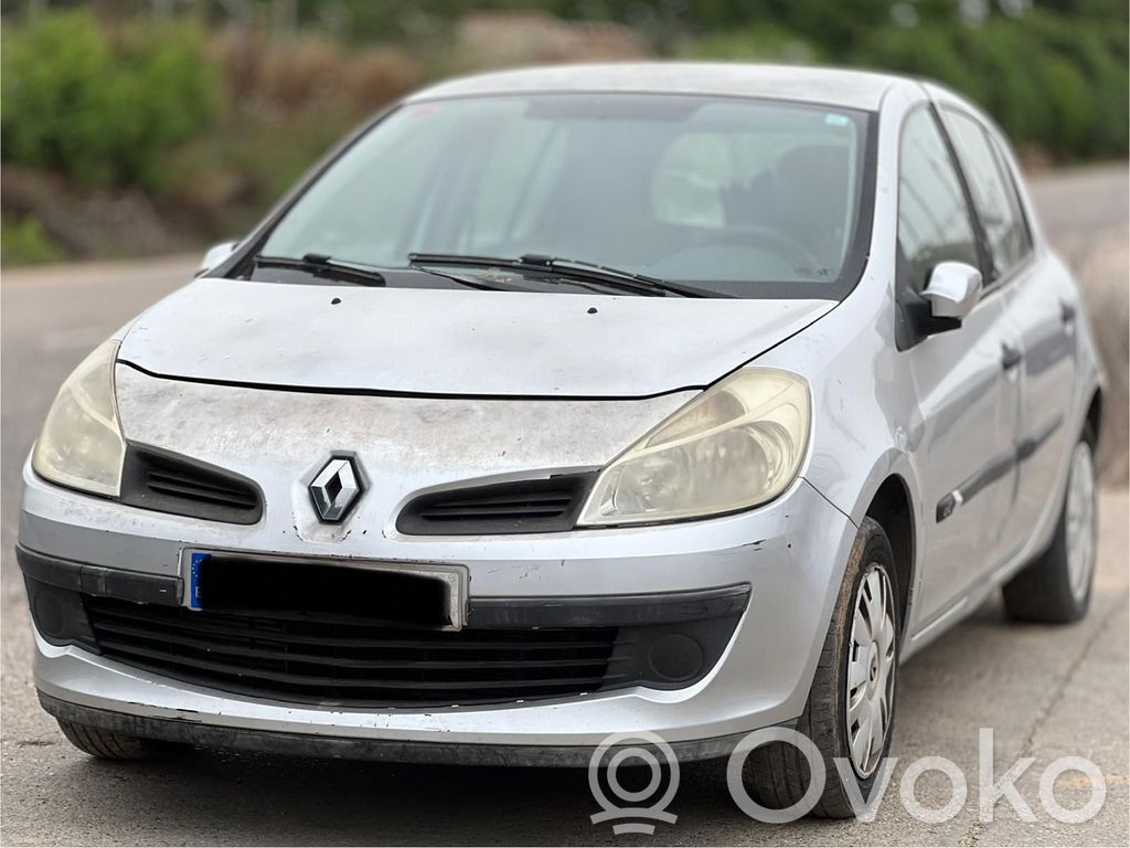 Clio III Clio  8200676774