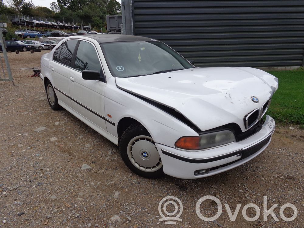 5 E39 Series 5  66218352137