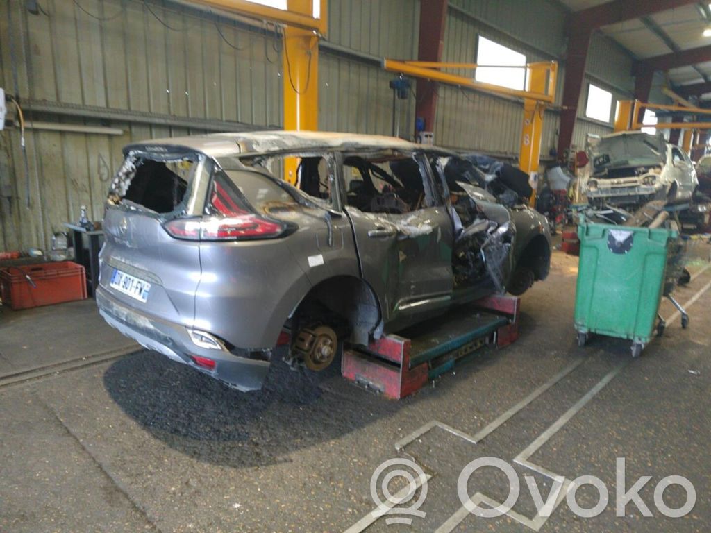 Espace V (RFC) Espace  476609440R
