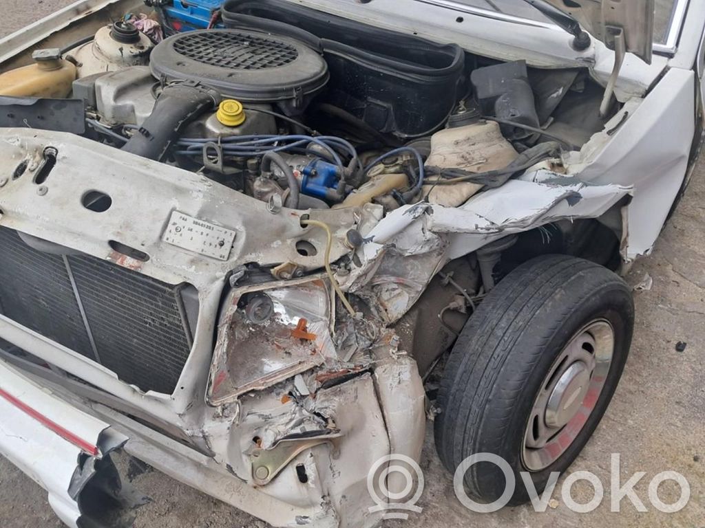 Escort Escort  81AB11000CA