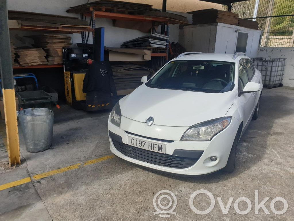 Megane III Megane  825030574R