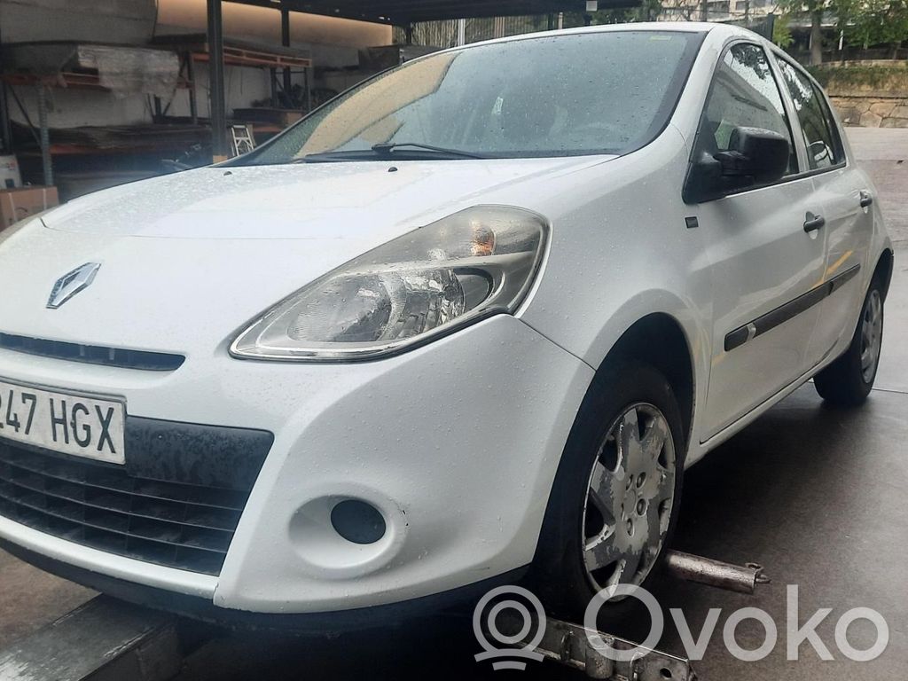 Clio III Clio  260608589R