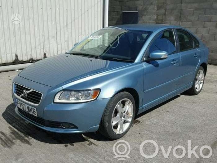 S40 S40, V40